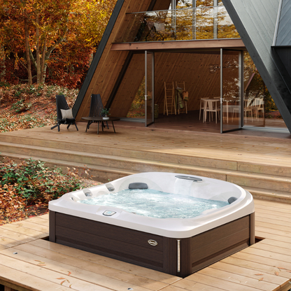 Jacuzzi 445 Hot Tub