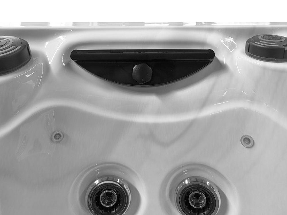 SR8174 - 50 Jets, 7 Upright Seats, and UV/OZONE Systems